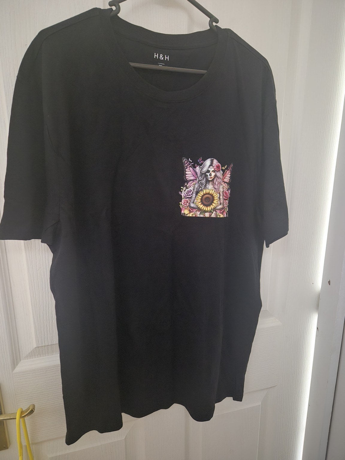 ONE ONLY – Butterfly Fairy & Sunflower T-Shirt – XL